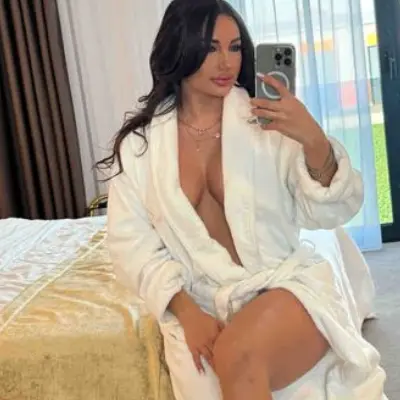 VictoriaJunes Snapshot